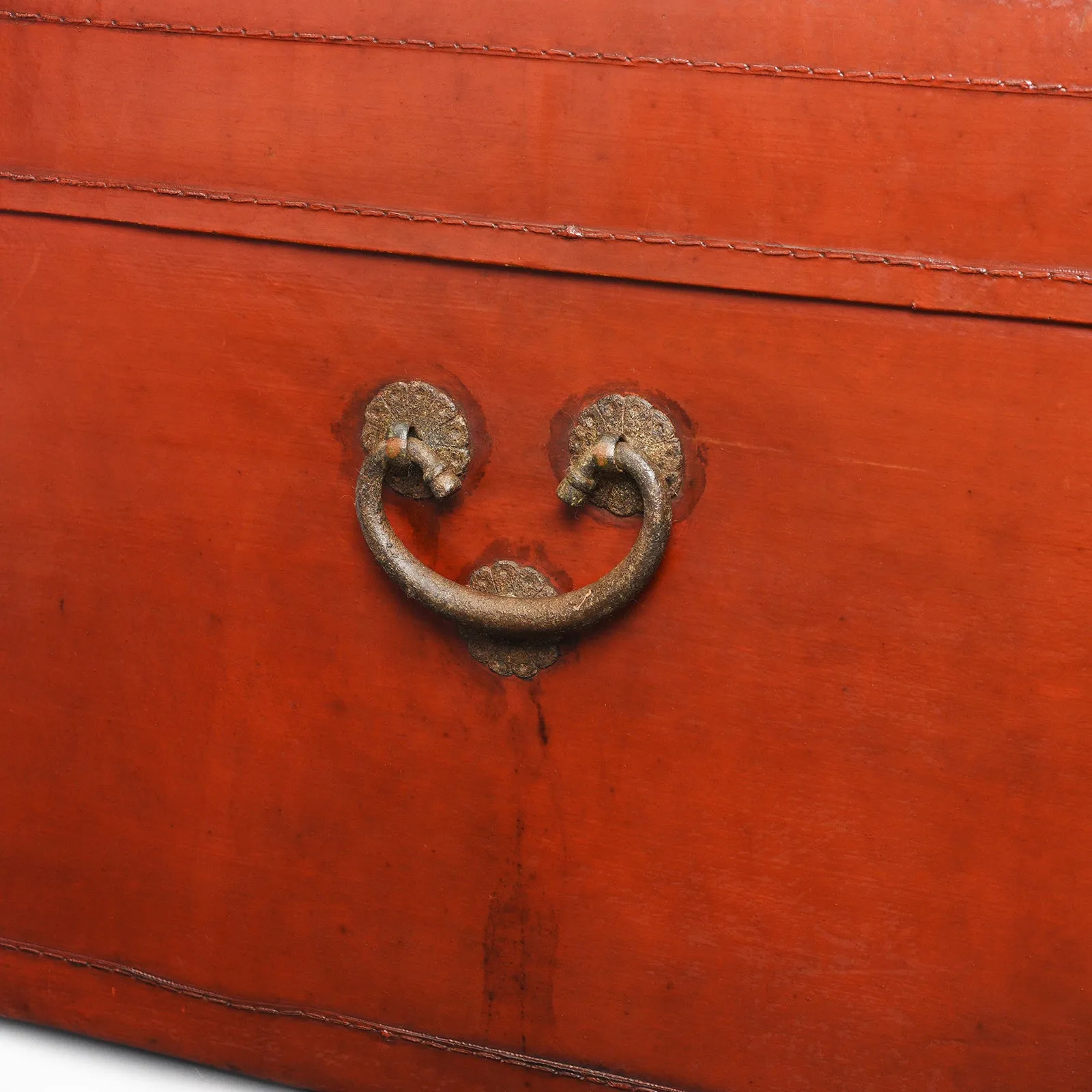 Red Leather Trunk From Shanghai - 19th Century