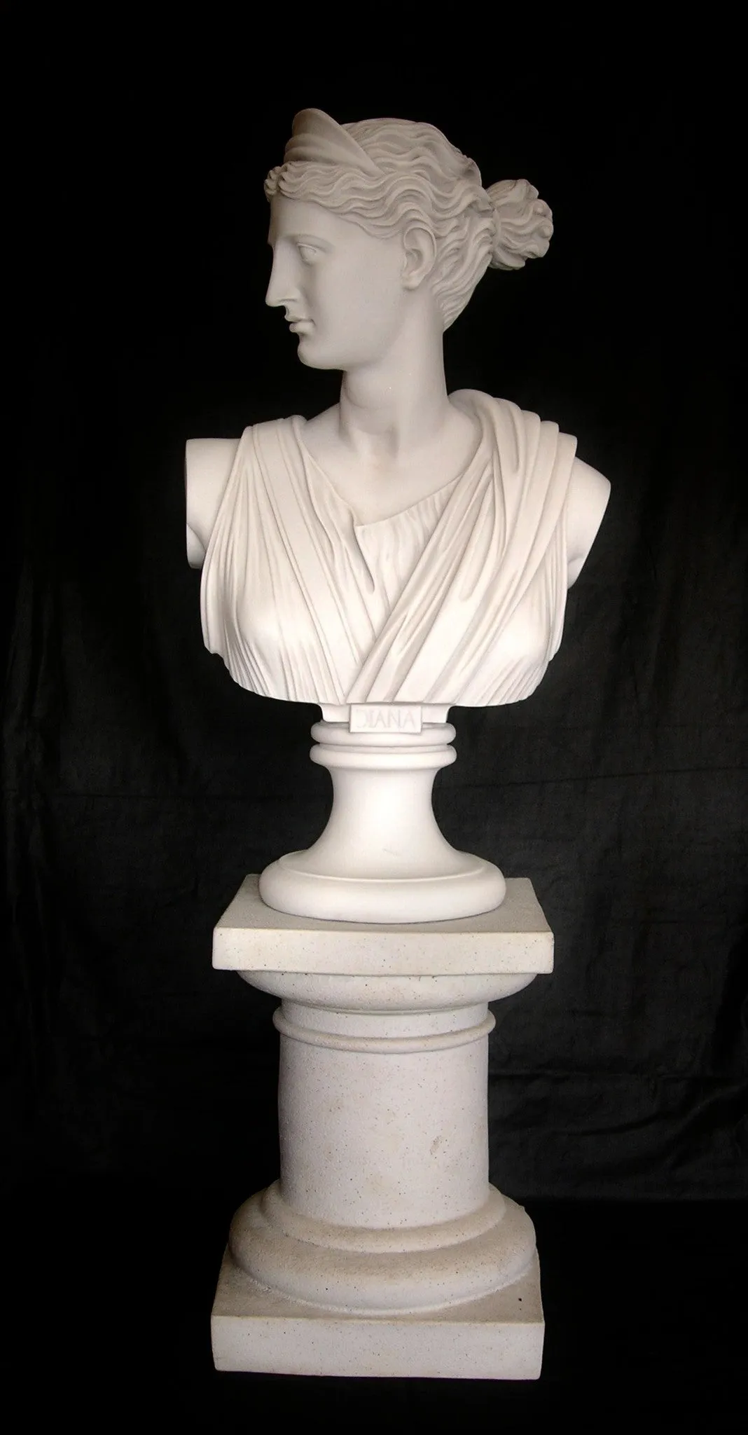 Small Column for Statue (Marble)