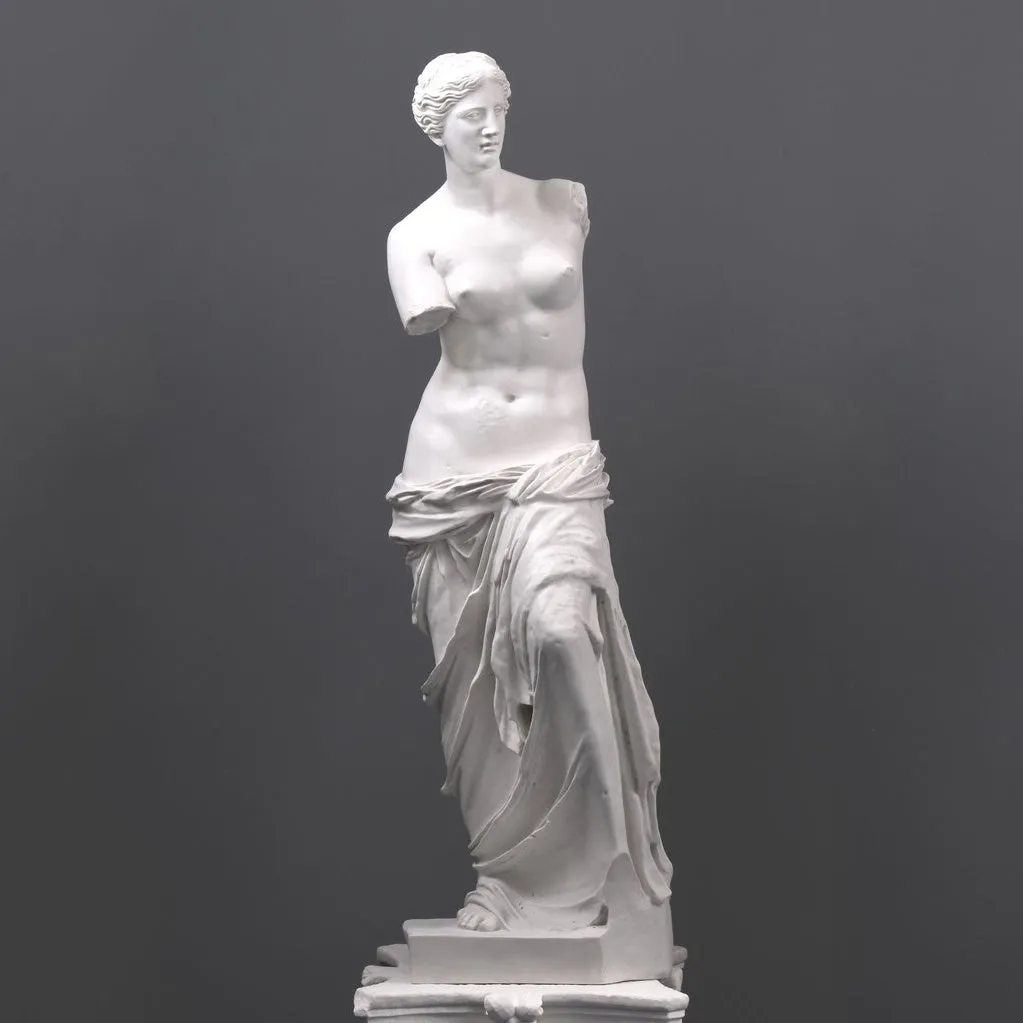 Venus de Milo Statue